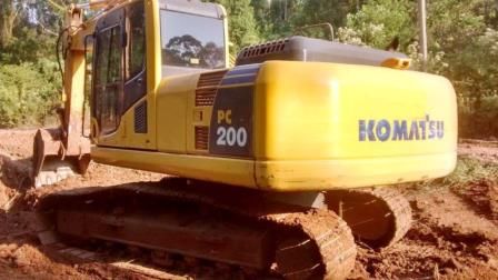 Escavadeira&nbsp;KOMATSU&nbsp;PC200 - 20D414
