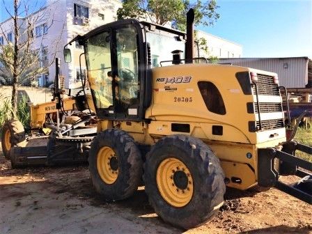 Motoniveladora&nbsp;NEW HOLLAND&nbsp;RG140 - 20G413
