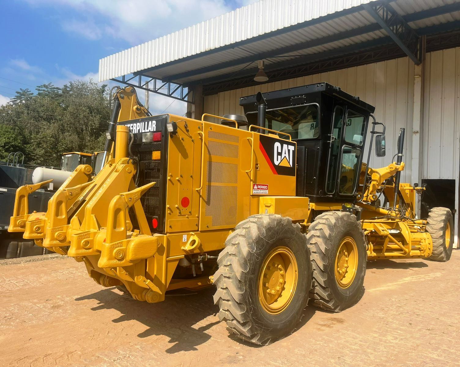 Motoniveladora CATERPILLAR 12K - 24E314