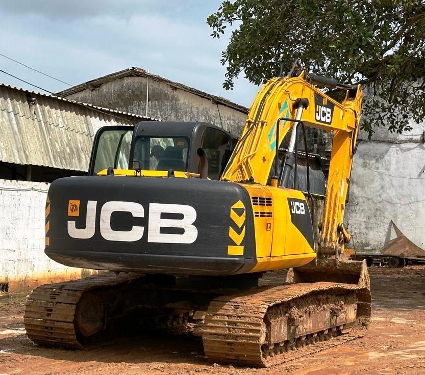 Escavadeira JCB JS200 - 24H116