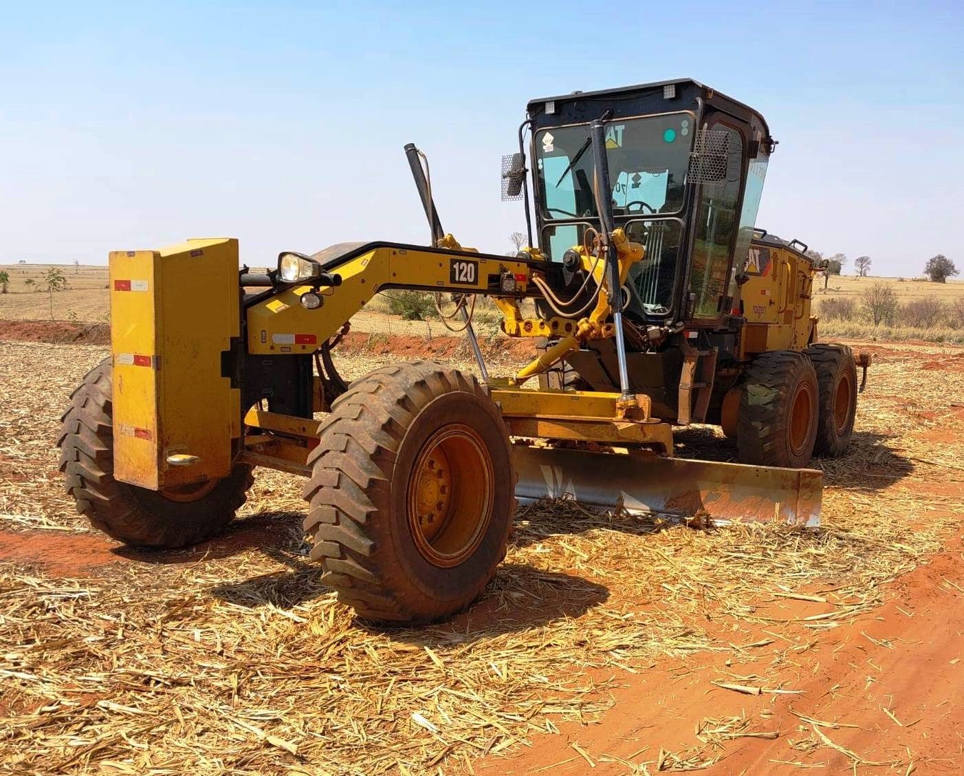 Motoniveladora CATERPILLAR 120 - 24J407