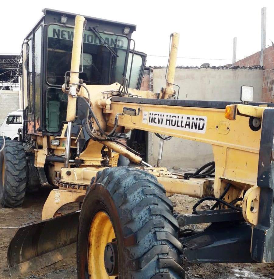 Motoniveladora NEW HOLLAND RG140 - 24K209