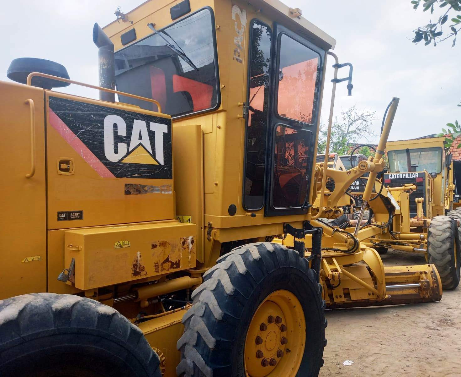 Motoniveladora CATERPILLAR 120K - 24L209