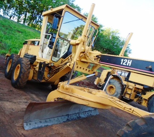 Motoniveladora CATERPILLAR 12H - 24L307