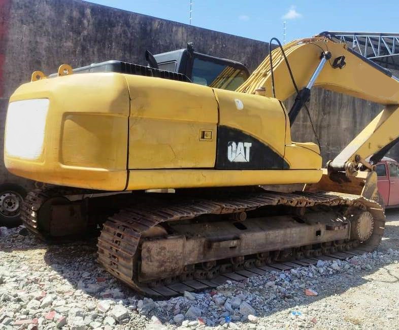 Escavadeira CATERPILLAR 320D - 24L310