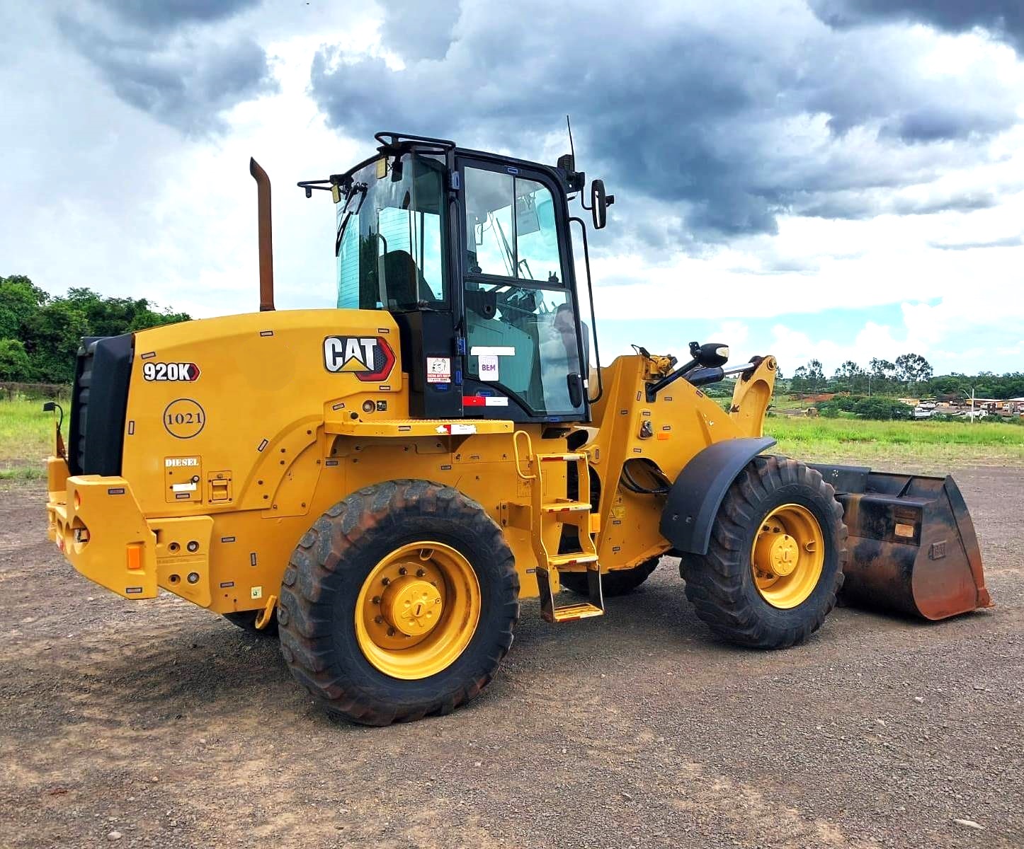 Carregadeira Pneu CATERPILLAR 920K - 25A512