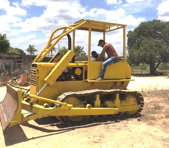 Trator Esteira KOMATSU D50 - 25C210