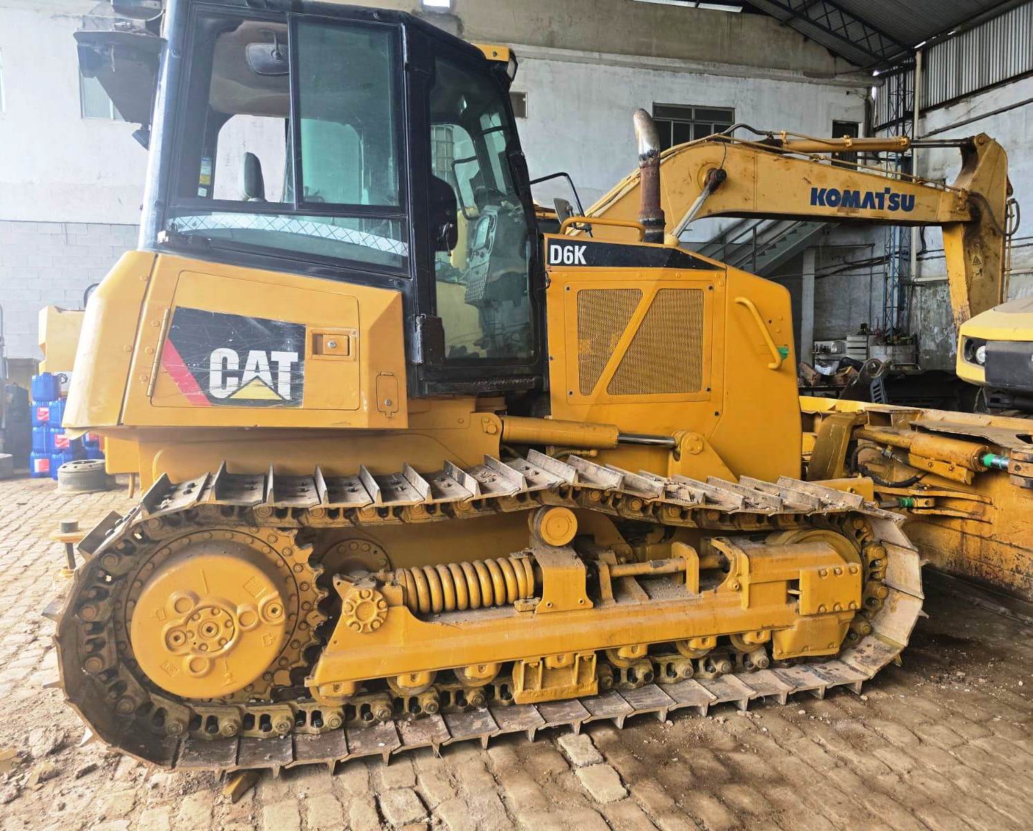Trator Esteira CATERPILLAR D6K - 25D202