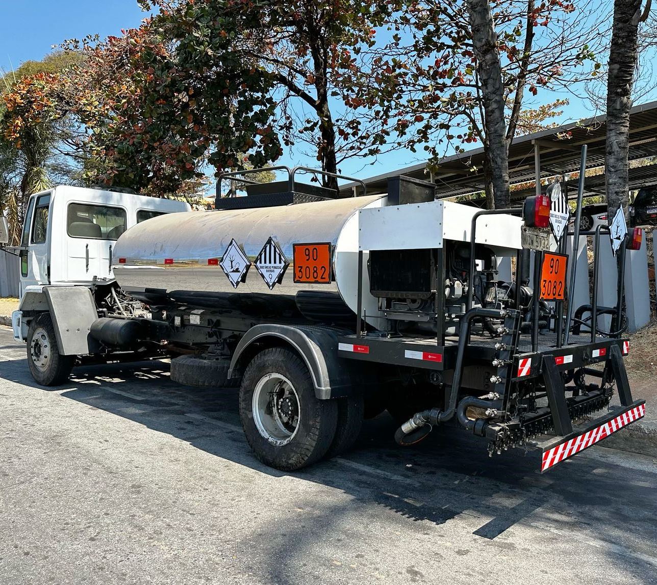 Caminhao FORD 1317-E - 25D405
