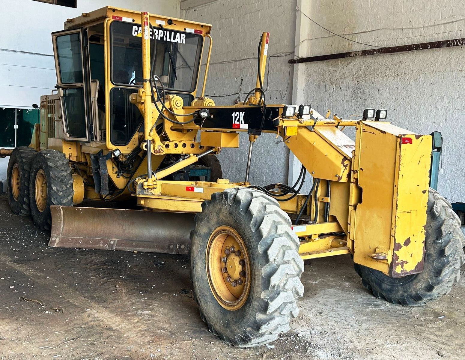 Motoniveladora CATERPILLAR 12K - 25E202