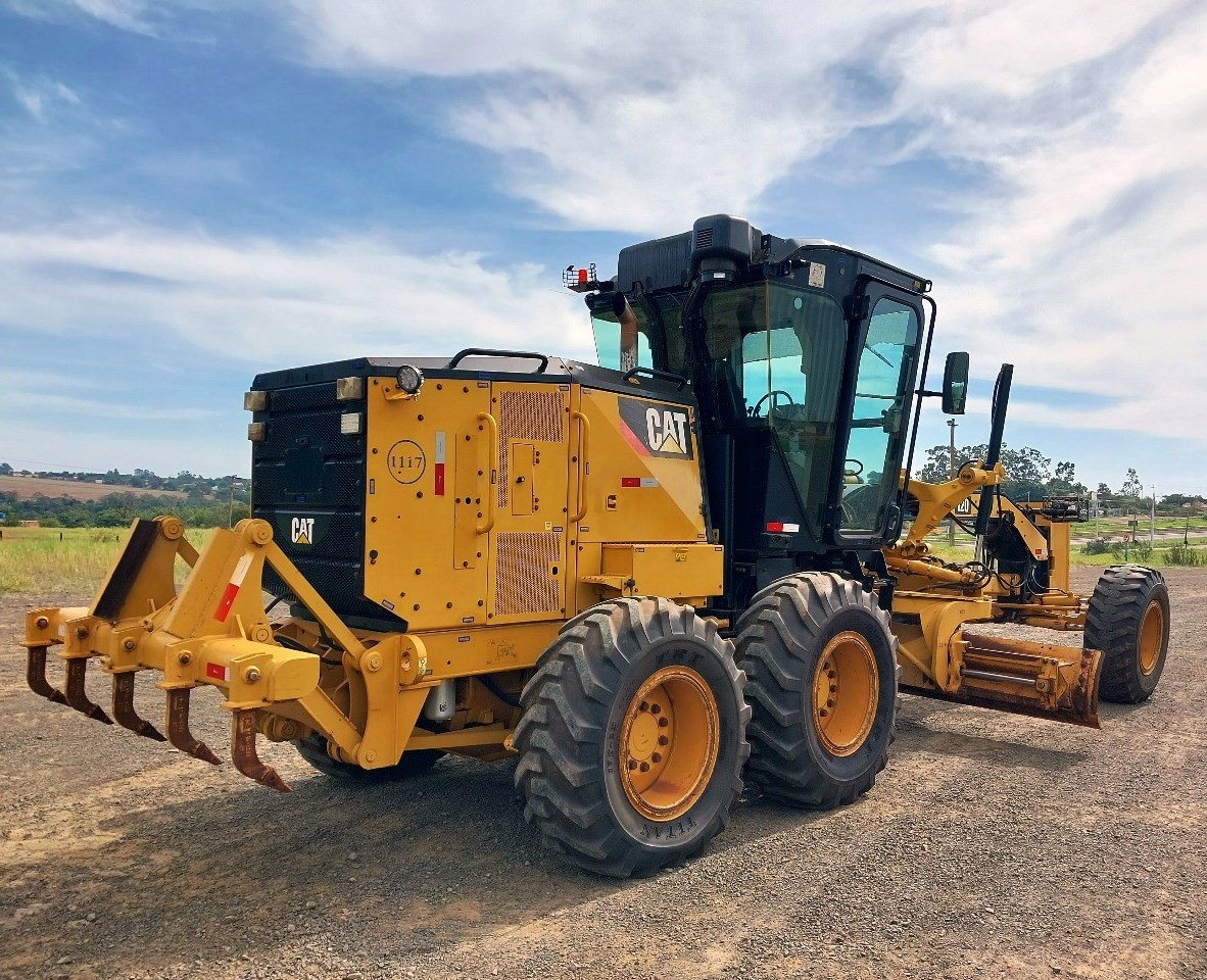 Motoniveladora CATERPILLAR 120 - 25E204