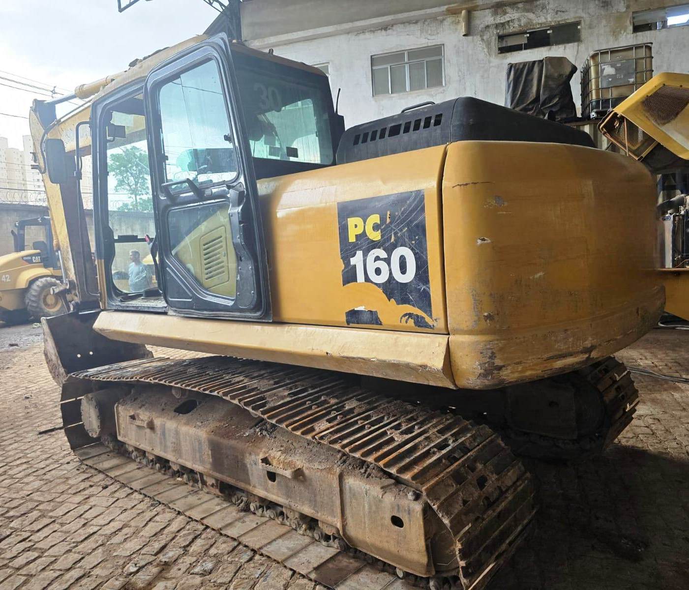 Escavadeira KOMATSU PC160 - 25F109