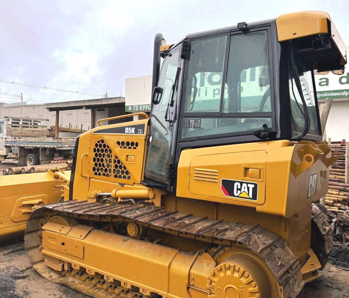 Trator Esteira CATERPILLAR D5K - 25F303