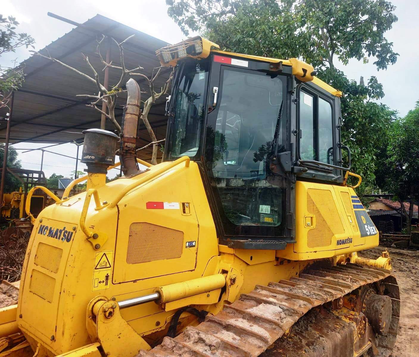 Trator Esteira KOMATSU D51 - 25F414