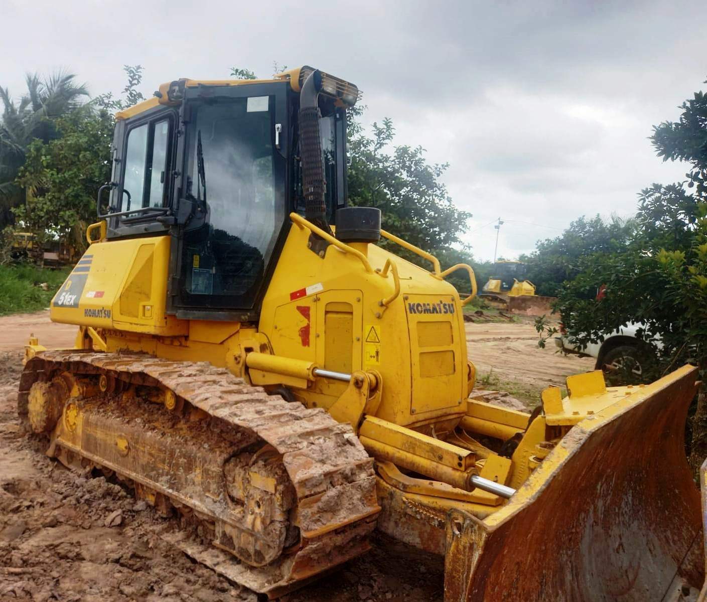 Trator Esteira KOMATSU D51 - 25F415