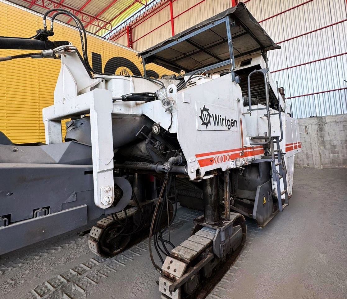 Fresadora WIRTGEN 2000DC - 25F417
