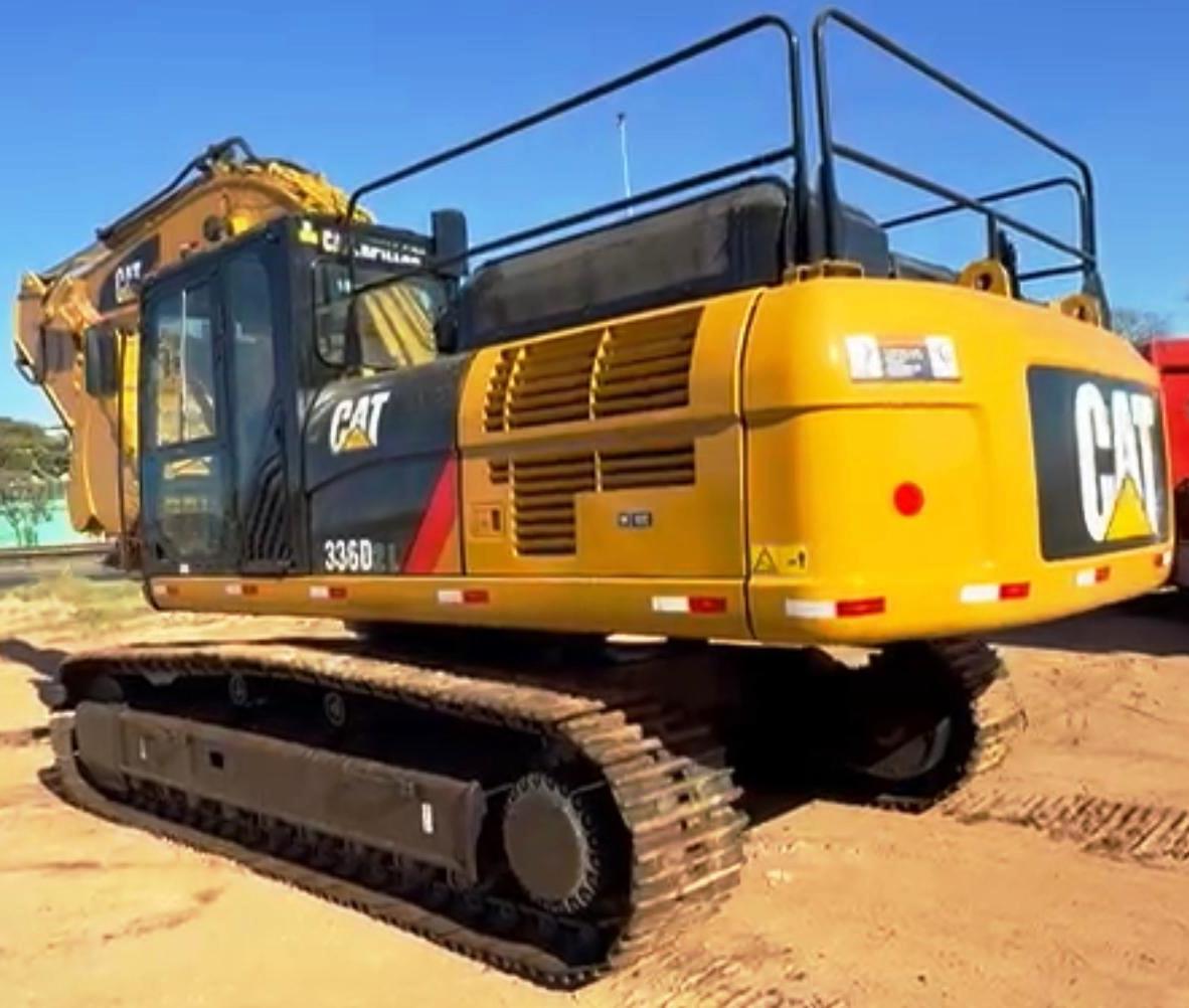 Escavadeira CATERPILLAR 336D - 25G102