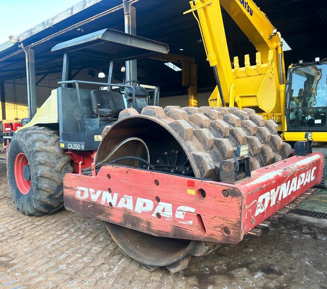 Rolo Compactador DYNAPAC CA250 - 25G122