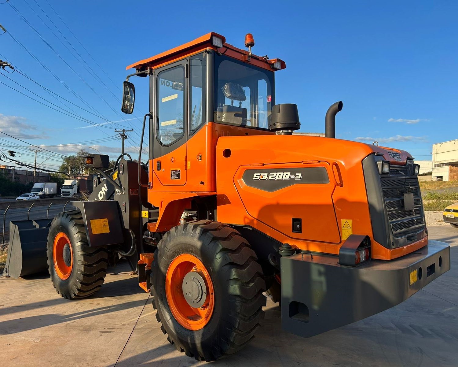 Carregadeira Pneu DOOSAN SD200-3 - 25G410