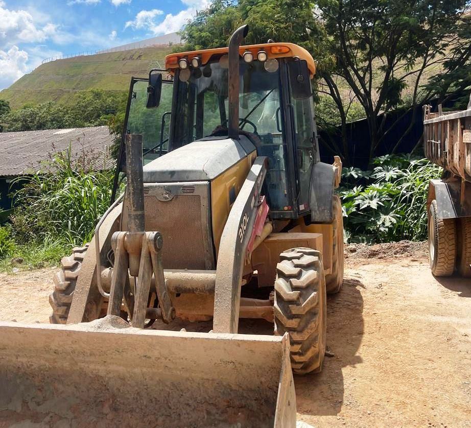 Retro Escavadeira JOHN DEERE 310L - 25G411