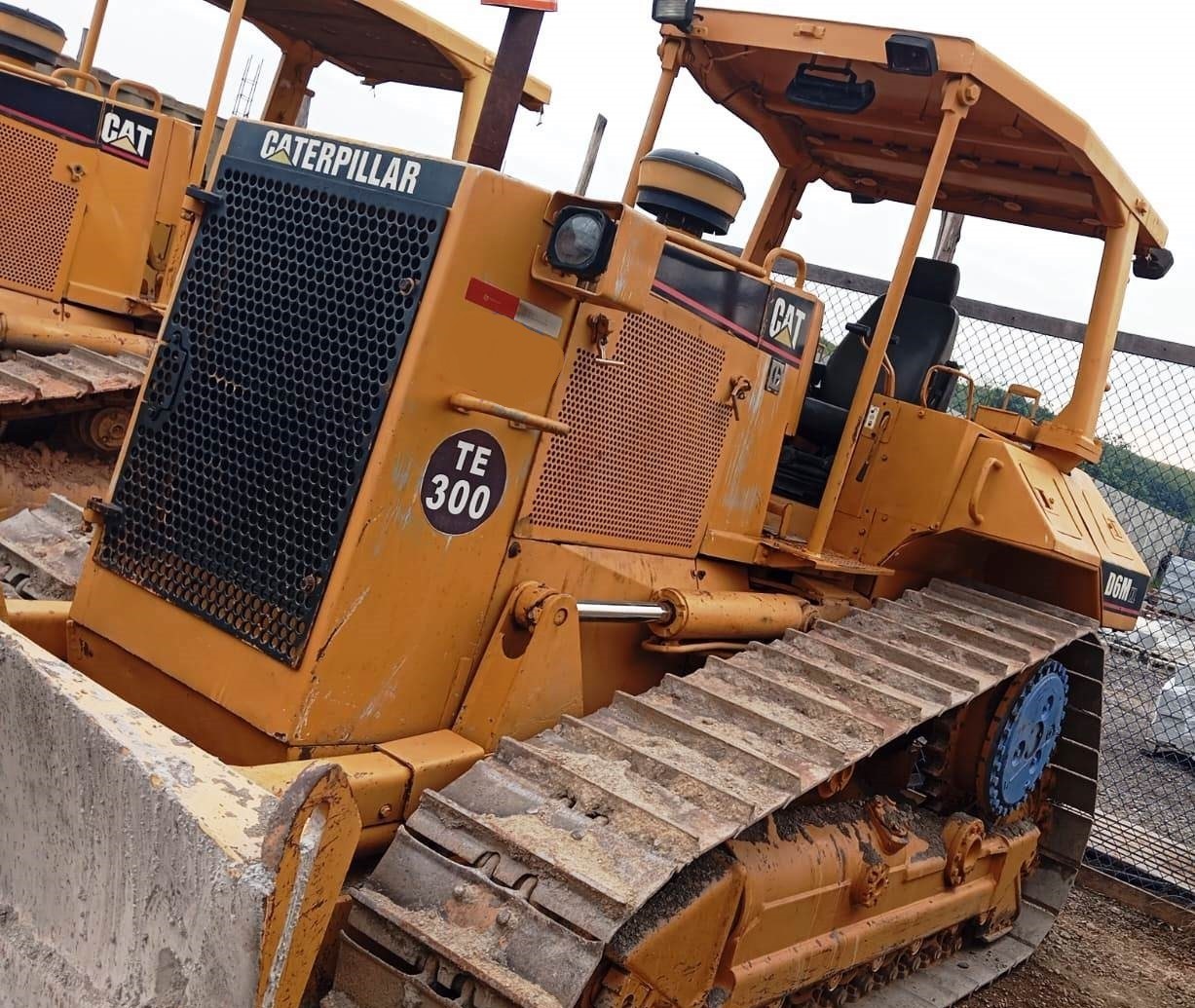 Trator Esteira CATERPILLAR D6M - 25H103