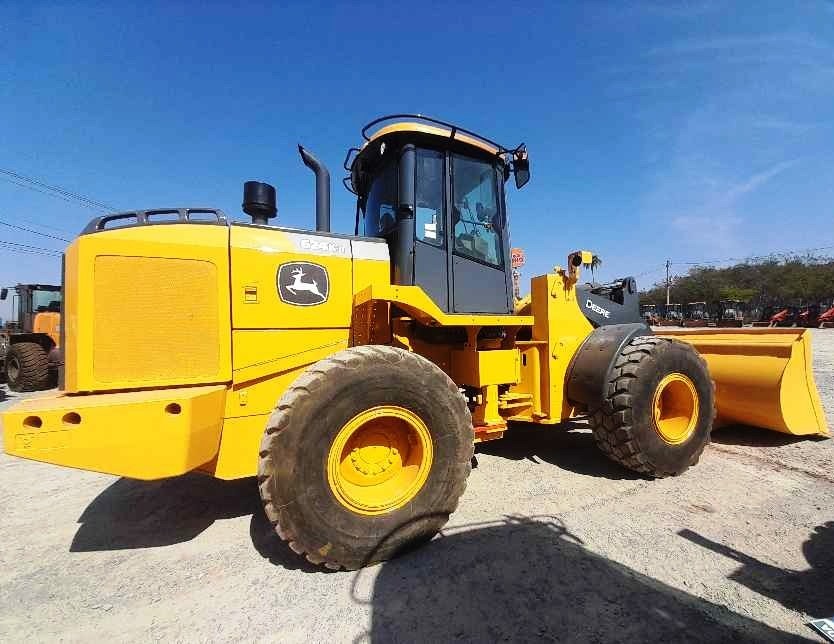 Carregadeira Pneu JOHN DEERE 624K - 25H201