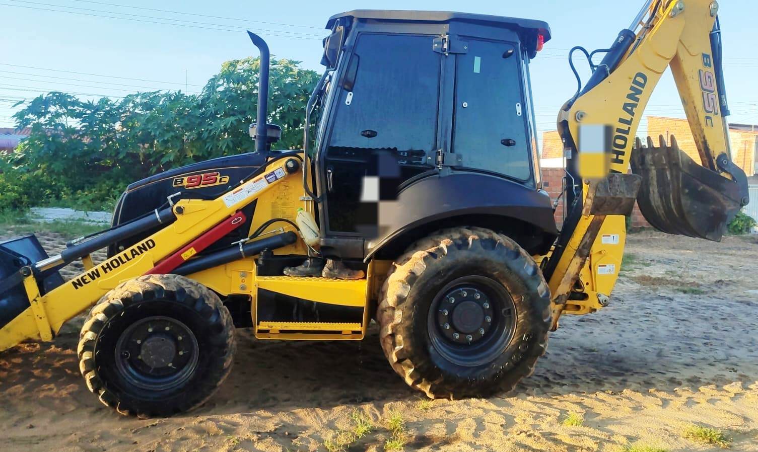Retro Escavadeira NEW HOLLAND B95 - 25H208
