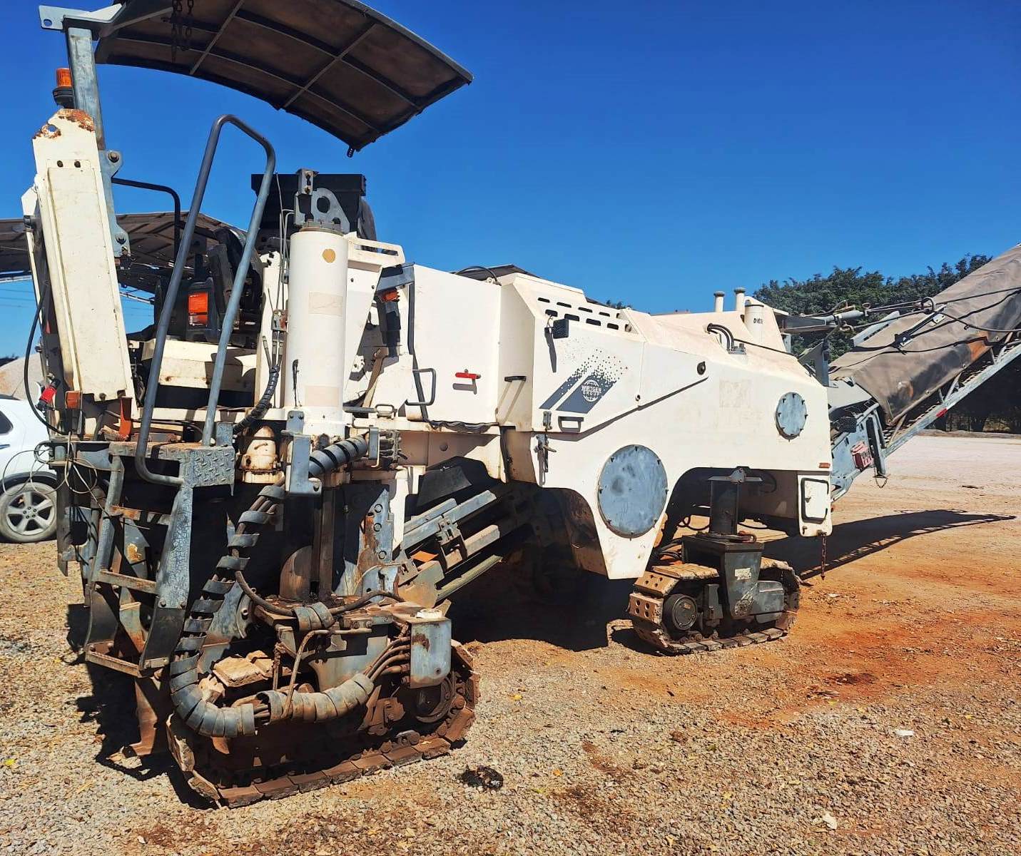 Fresadora WIRTGEN W1000F - 25J104
