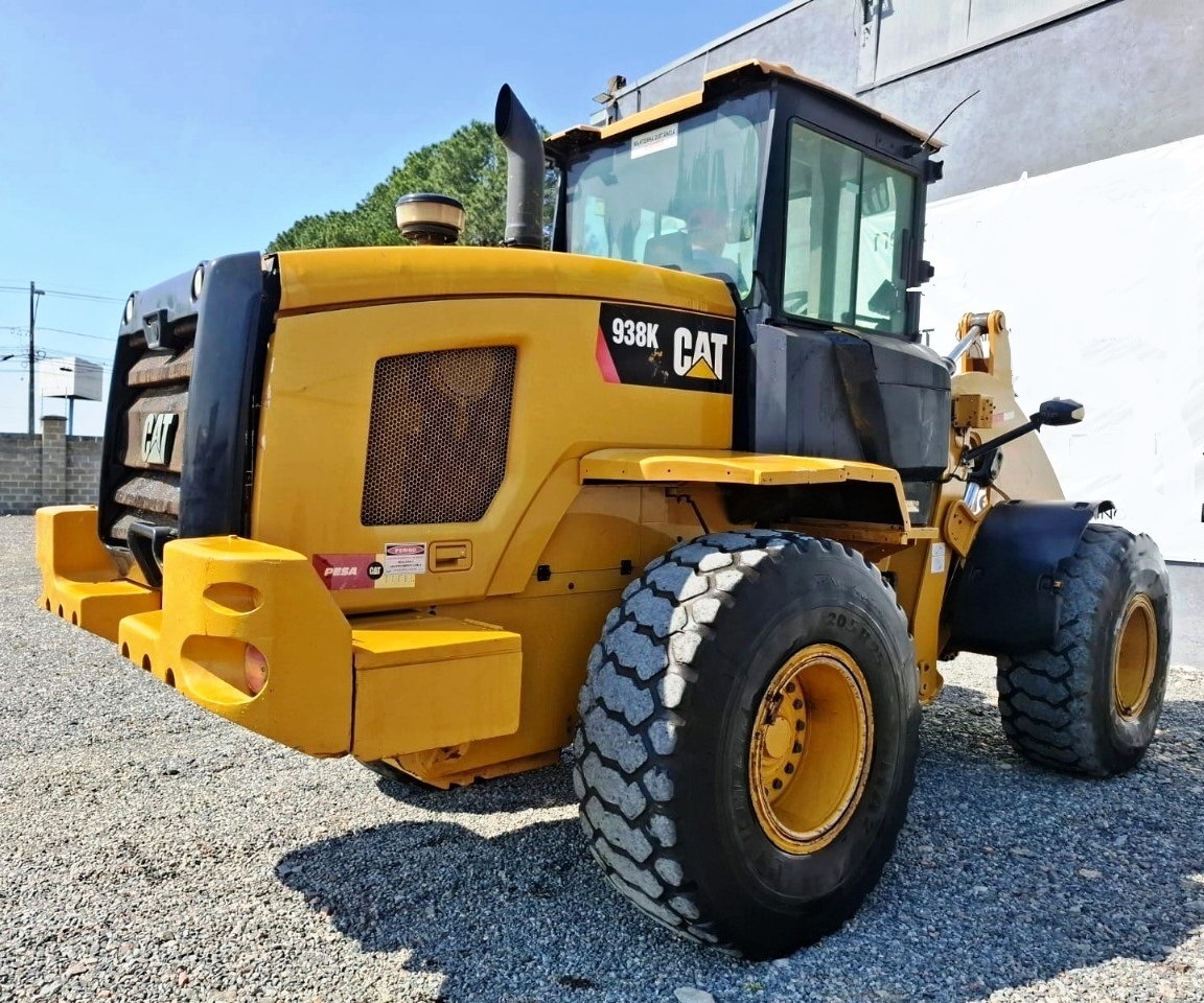 Carregadeira Pneu CATERPILLAR 938K - 25J205