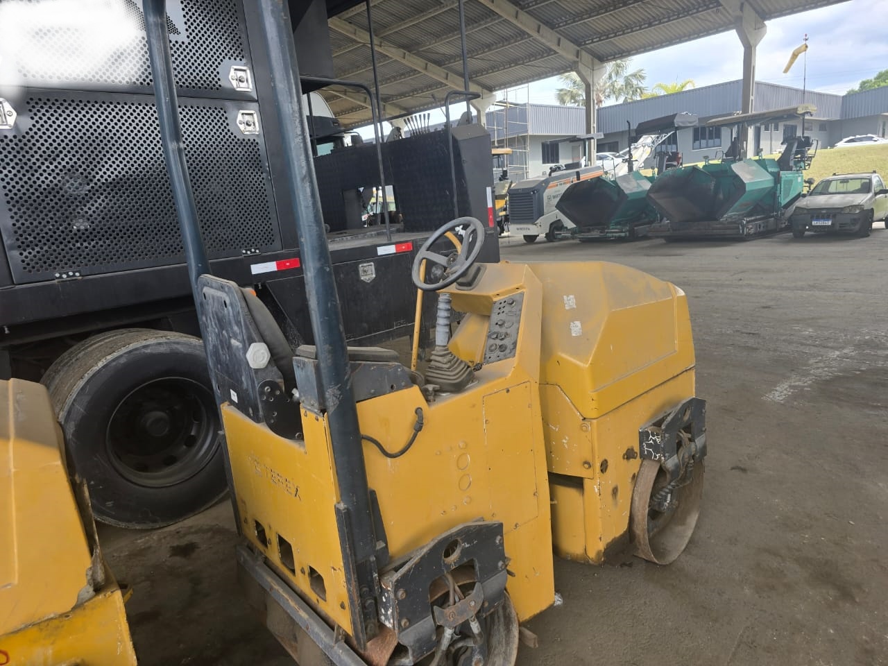 Rolo Compactador TEREX TV900K - 25J310