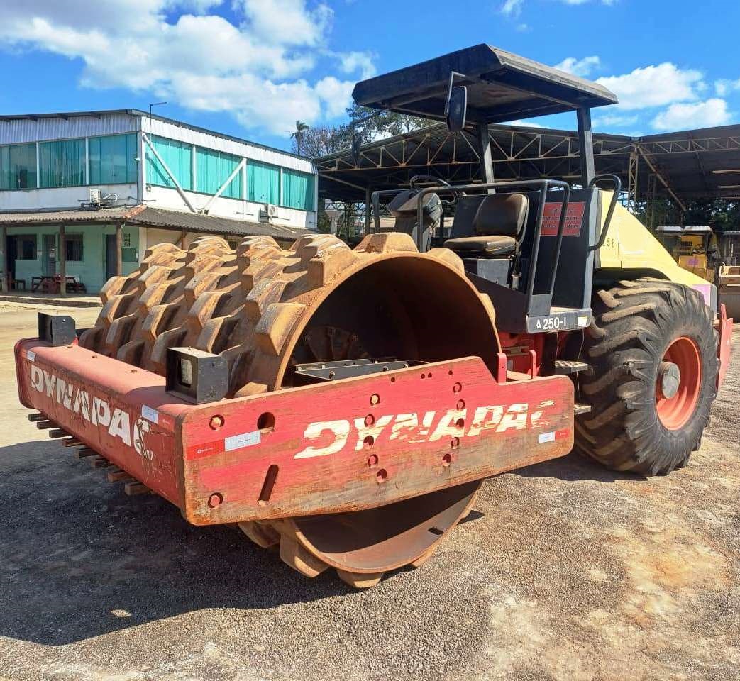 Rolo Compactador DYNAPAC CA250 - 25J401