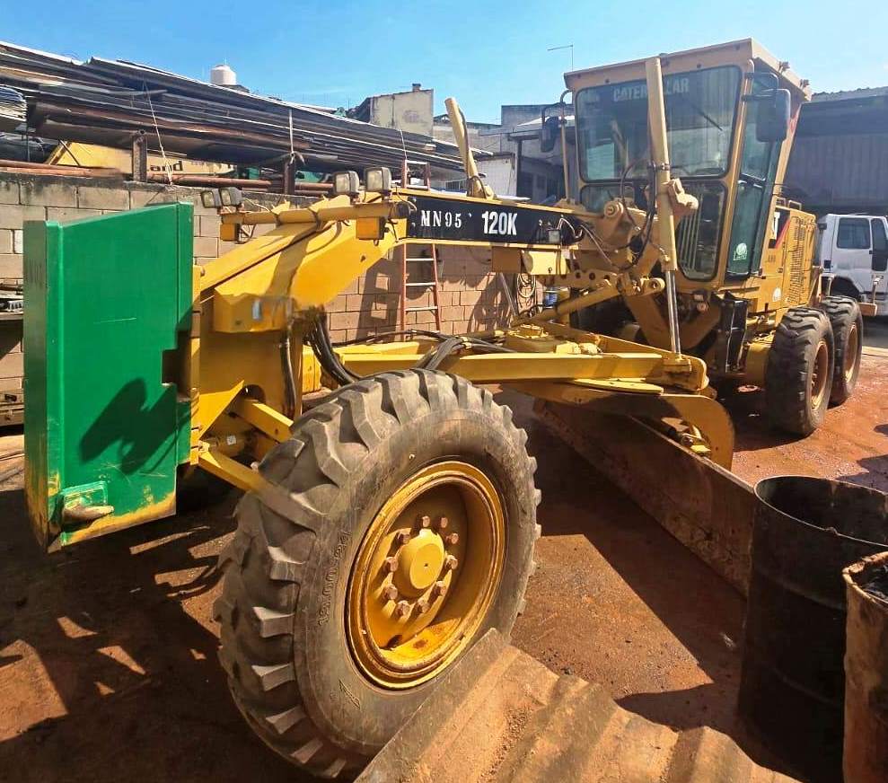 Motoniveladora CATERPILLAR 120K - 25J407