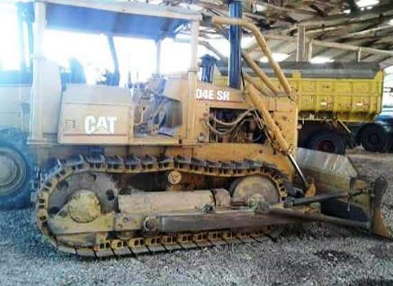 Trator Esteira CATERPILLAR D4ESR - 25J412