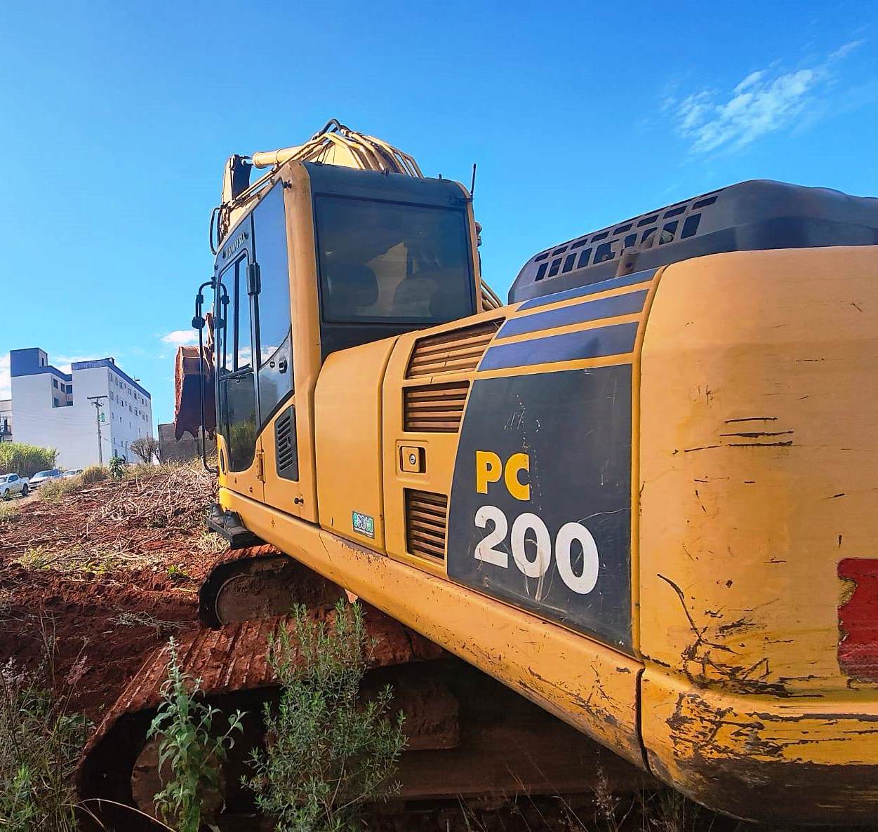 Escavadeira KOMATSU PC200 - 25K522