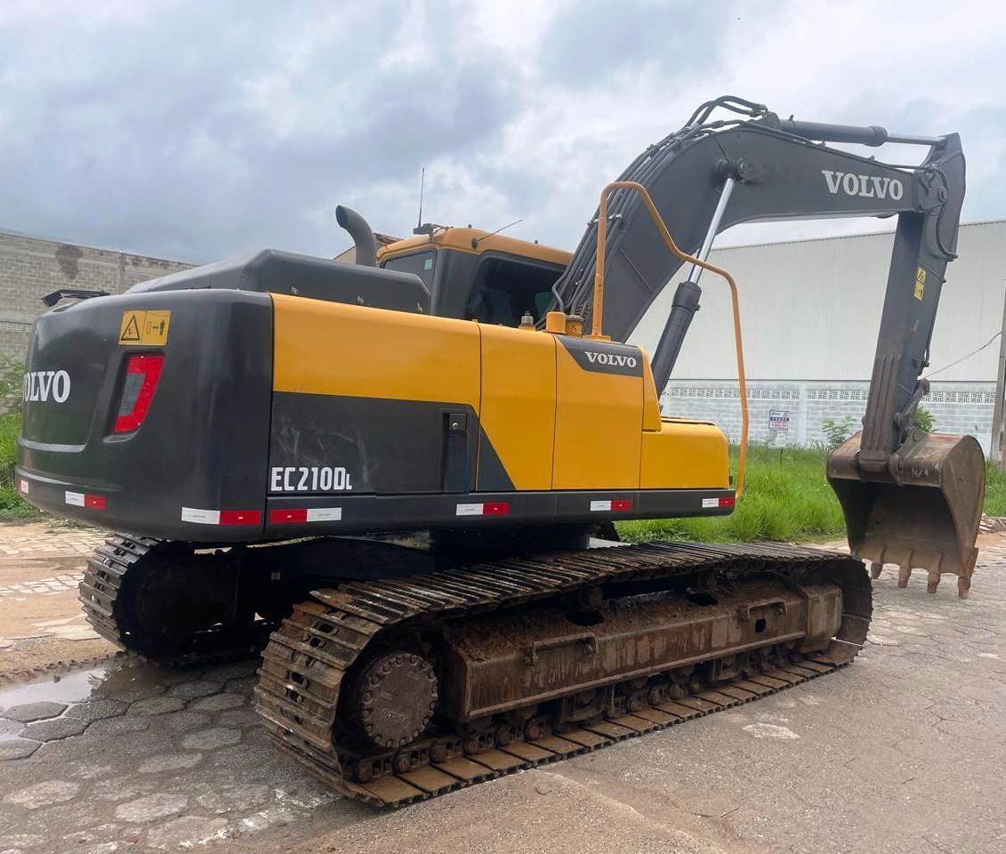 Escavadeira VOLVO EC210 - 25L104