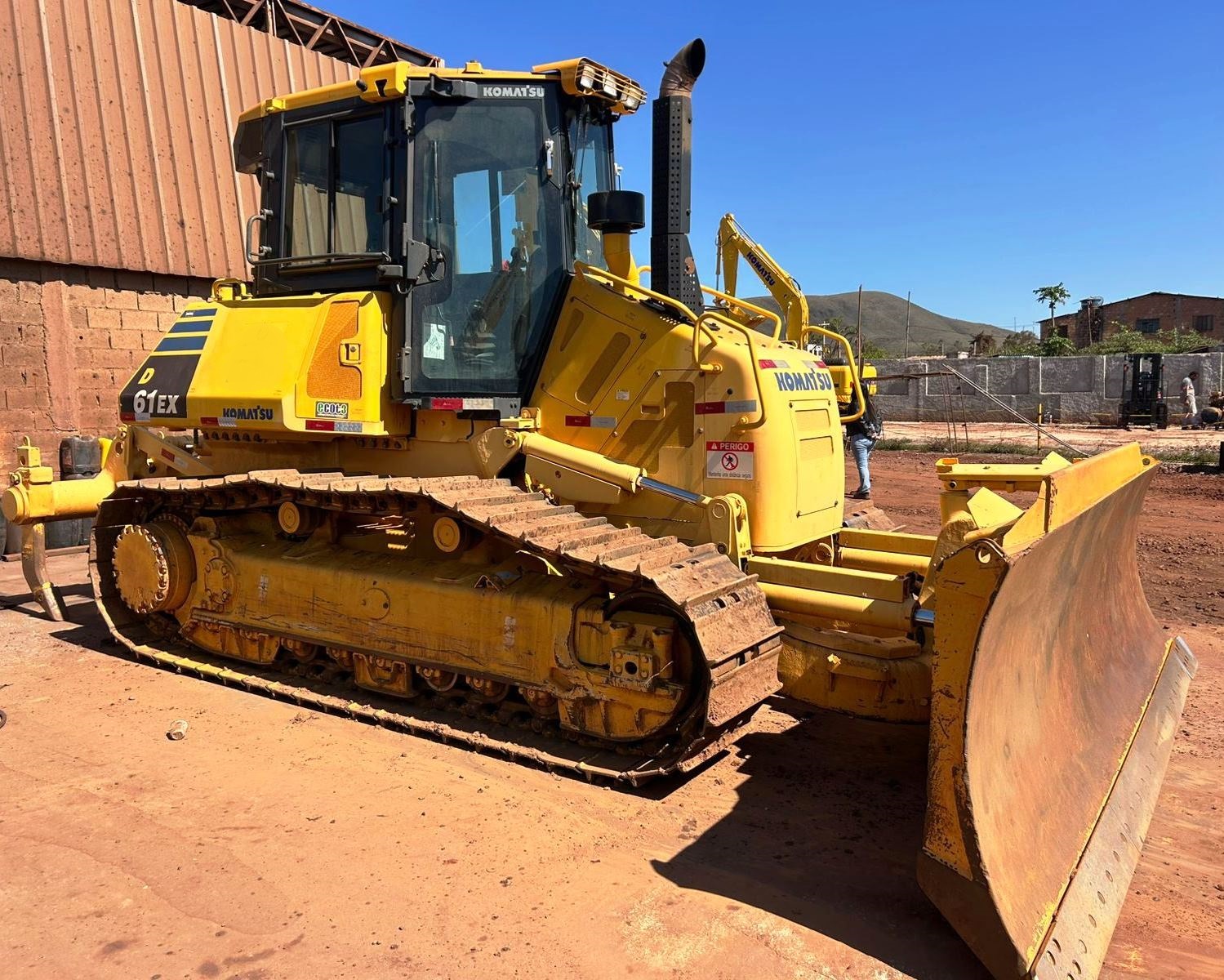 Trator Esteira KOMATSU D61 - 25L205