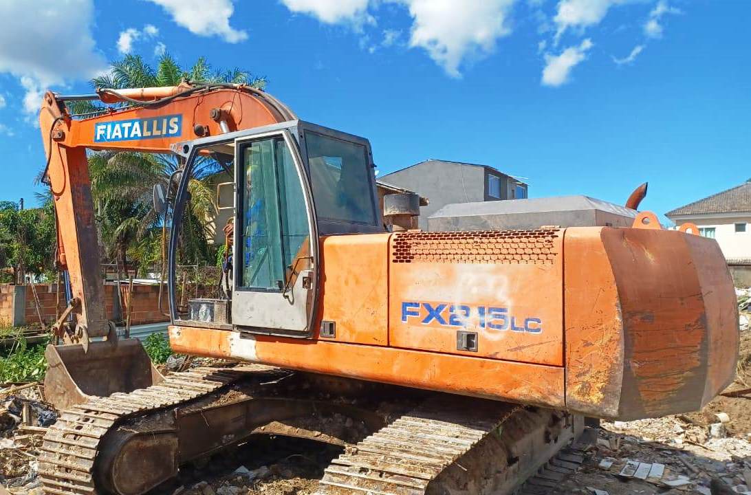 Escavadeira FIAT FX215 - 25L305