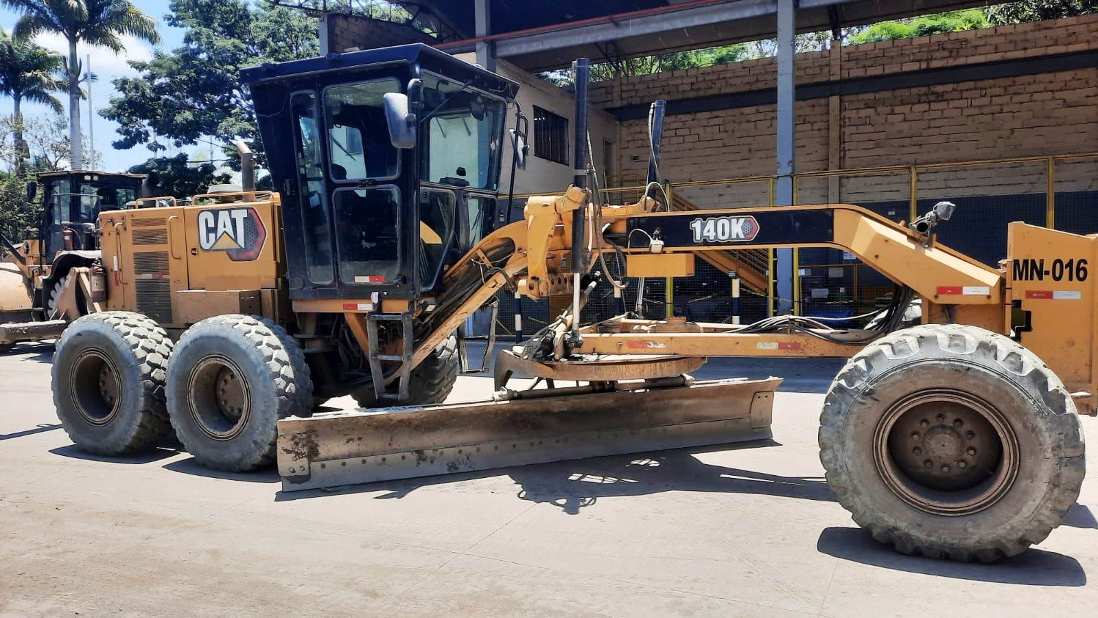 Motoniveladora&nbsp;CATERPILLAR&nbsp;140K - 25M111