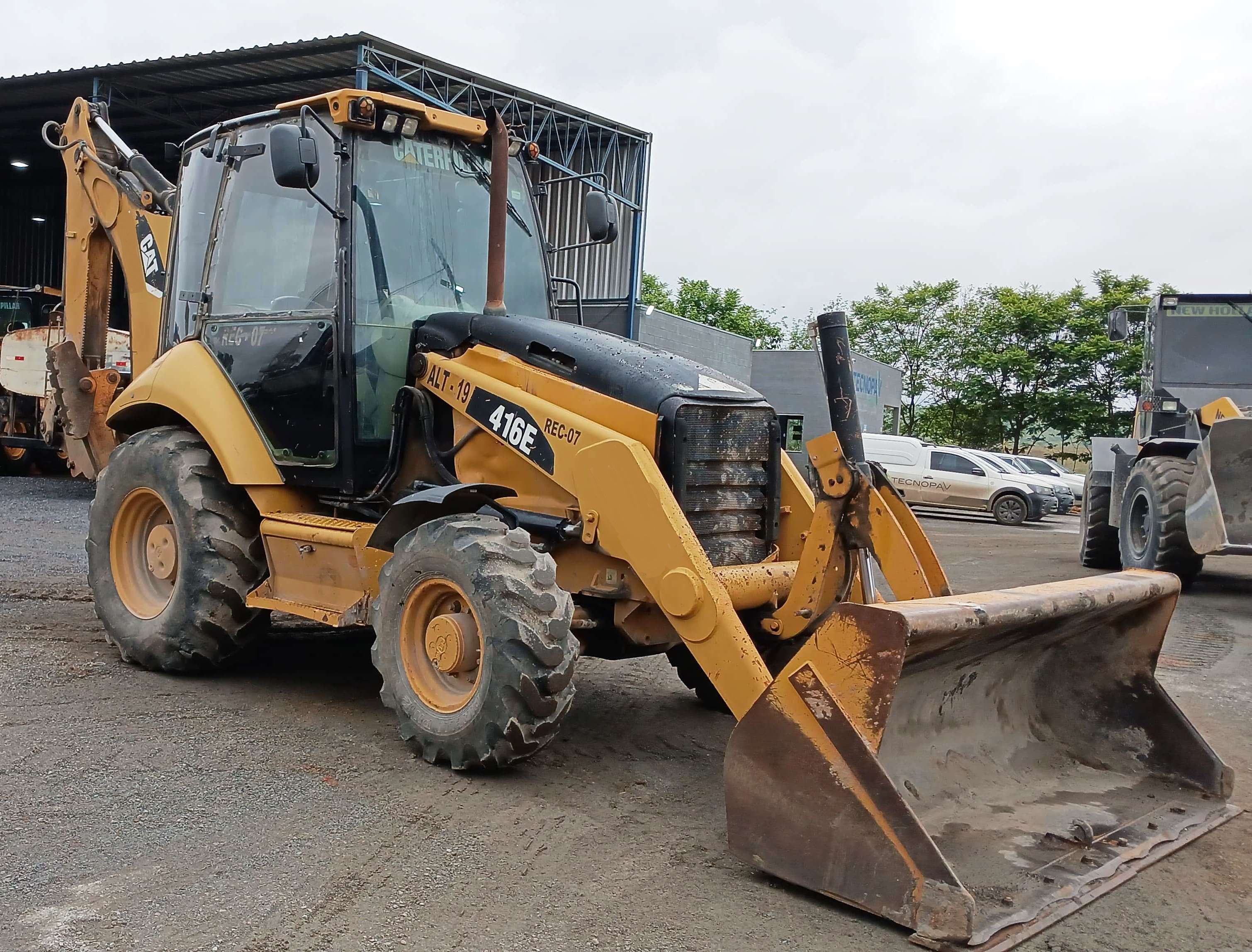 Retro Escavadeira CATERPILLAR 416E - 25M203