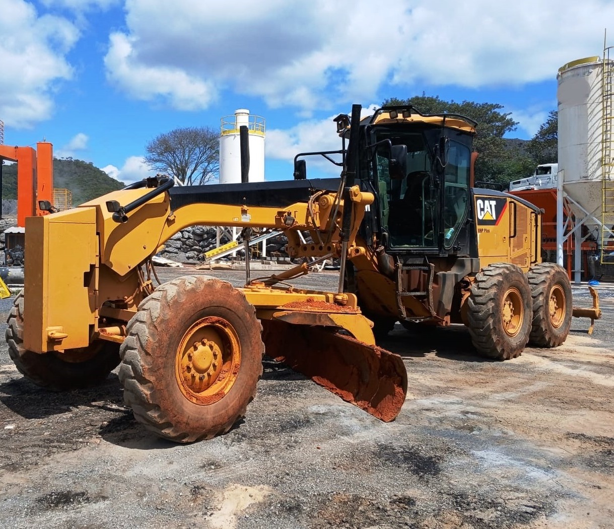 Motoniveladora&nbsp;CATERPILLAR&nbsp;140M - 25M205