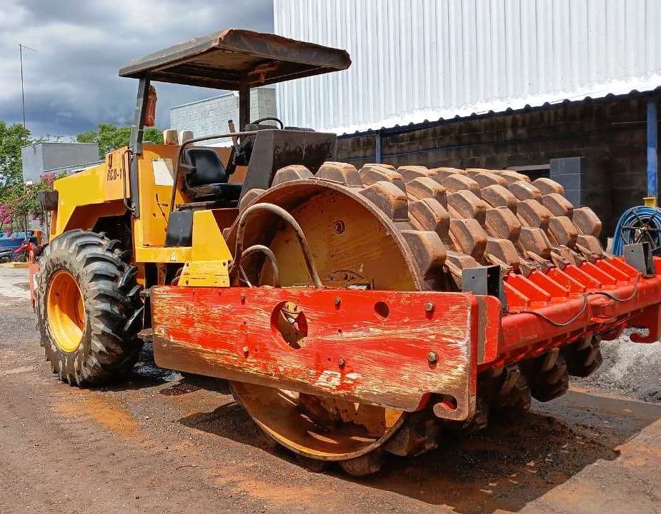 Rolo Compactador&nbsp;DYNAPAC&nbsp;CA25 - 25M206