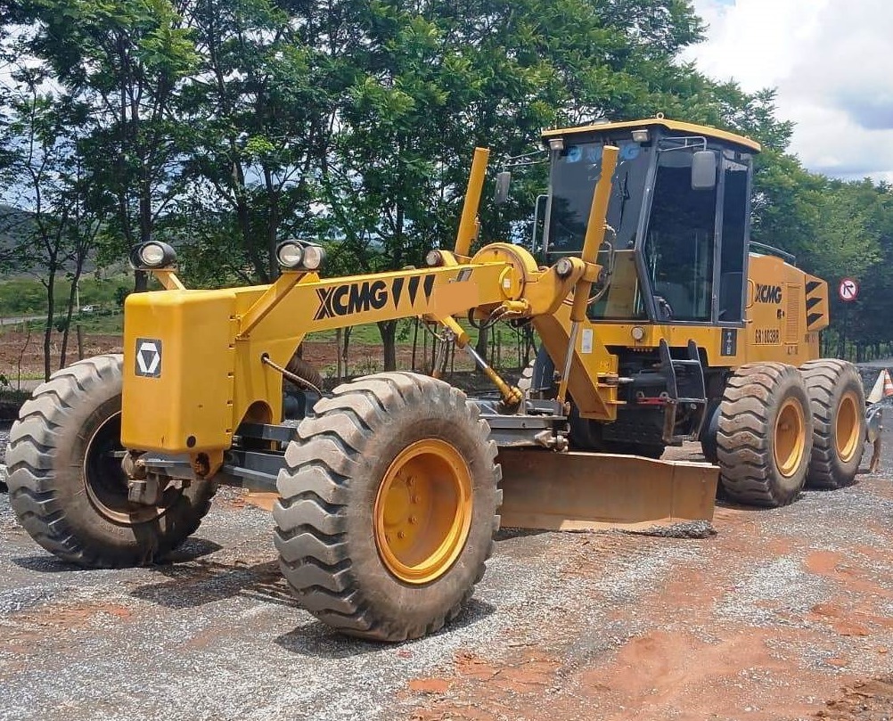 Motoniveladora&nbsp;XCMG&nbsp;GR1803BR - 25M210