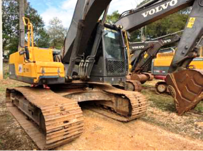 Escavadeira&nbsp;VOLVO&nbsp;EC220 - 25M503