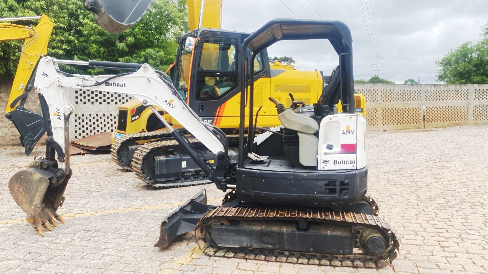 Mini Escavadeira&nbsp;BOBCAT&nbsp;E26 - 26A106