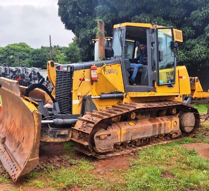 Trator Esteira&nbsp;JOHN DEERE&nbsp;750J - 26A307