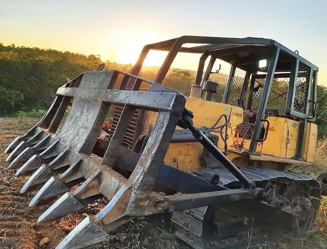 Trator Esteira&nbsp;NEW HOLLAND&nbsp;7D - 26B304