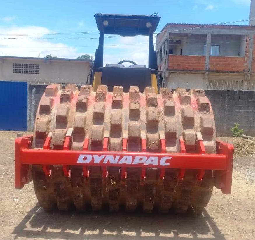 Rolo Compactador&nbsp;DYNAPAC&nbsp;CA25 - 26B405