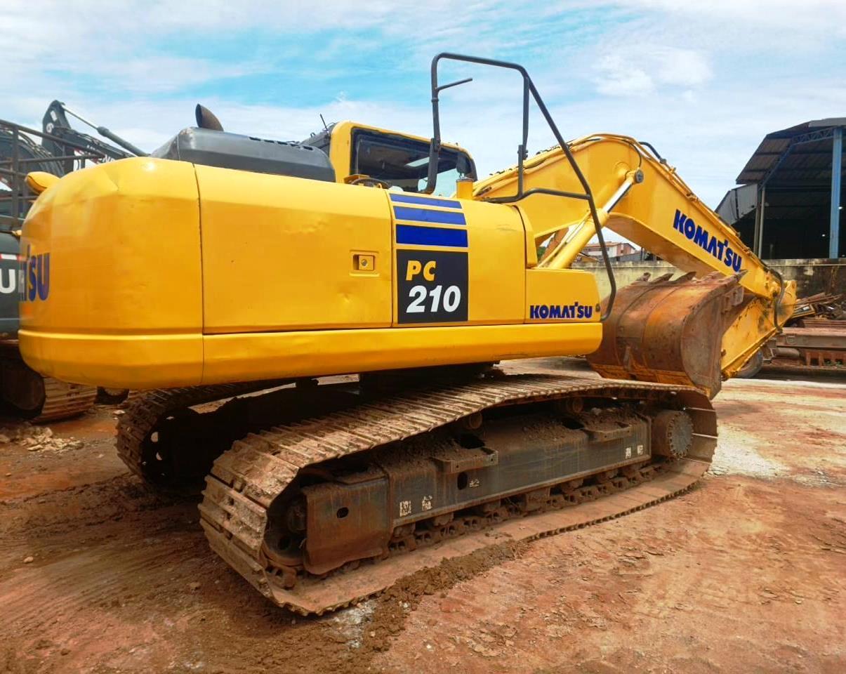 Escavadeira&nbsp;KOMATSU&nbsp;PC210 - 26C109