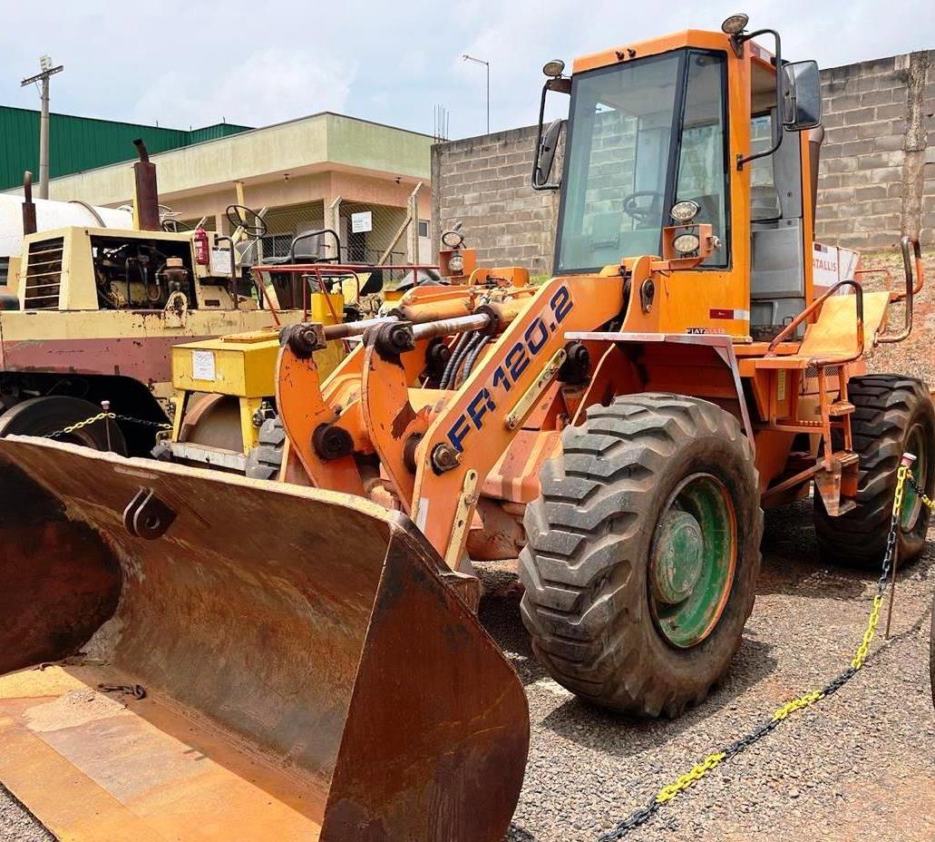 Carregadeira Pneu&nbsp;FIAT&nbsp;FR120 - 26C201