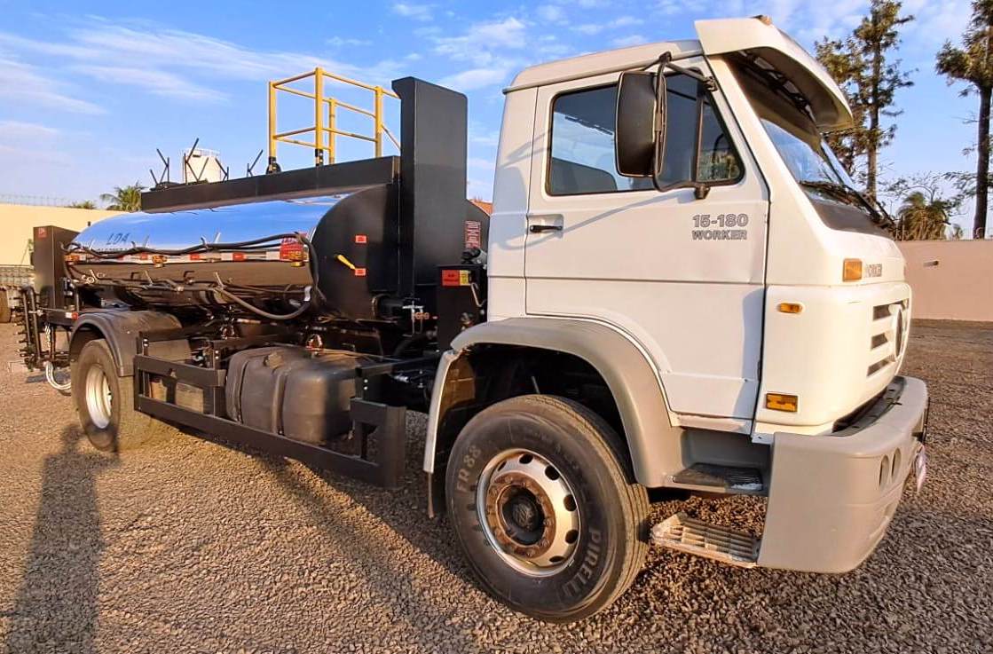 Caminhao&nbsp;VOLKSWAGEN&nbsp;15-180 - 26C211